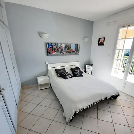 Villa Somptueuse Avec Piscine Chauffee Rousson (Gard)