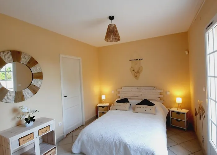 Somptueuse Avec Piscine Chauffee ヴィラ Rousson